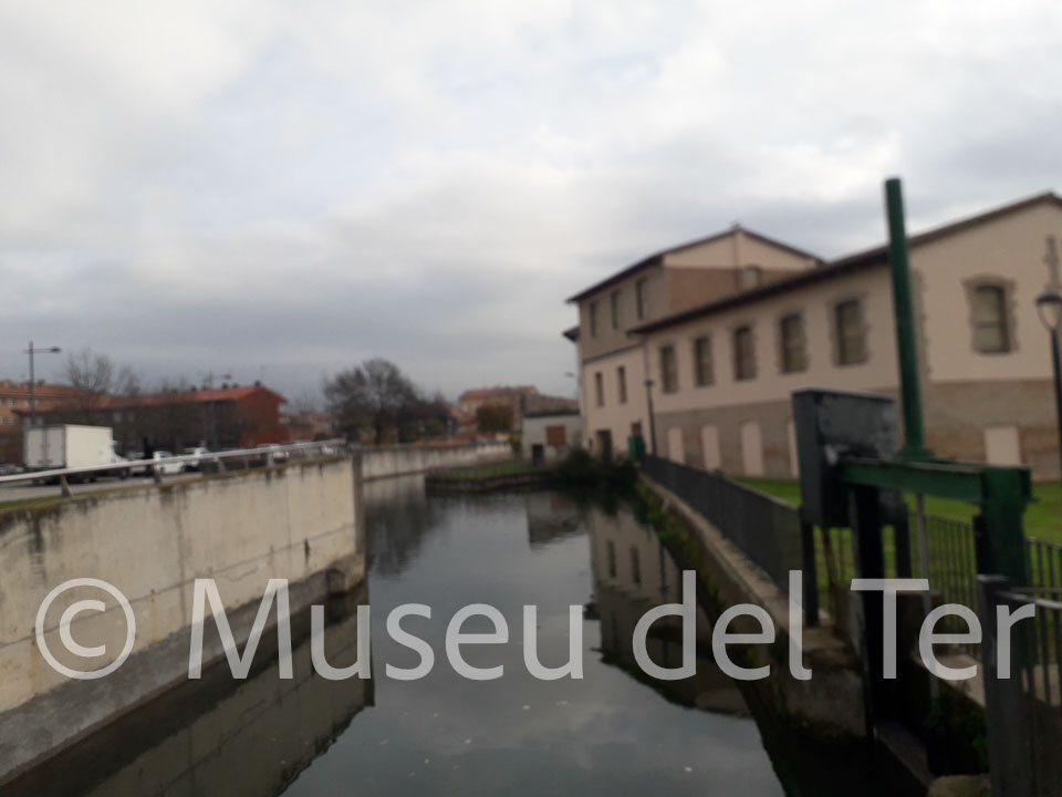 El pont del Canal de Manlleu Berta Vilar València