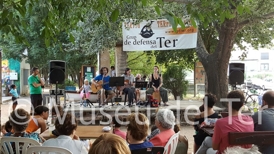 concert a l'embarcador del Ter Nedi Bosch